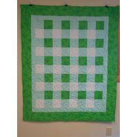 Quilt, Handgemachte Jugend Kleinkind Gingham Handmade Green 56" X 67" von Cathithesewingaddict