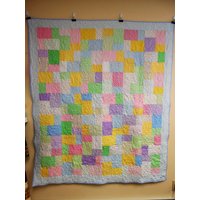 Quilt, Twin-Size-steppdecke, Twin-Size-Bett-steppdecke, Grundlegende Pastell Patchwork Quilt 61 "x 70" von Cathithesewingaddict