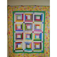 Twin-Size-steppdecke, Twin-Size-Bett Quilt, Hell Und Scrappy Log Cabin Werfen Quilt 60 "x 73" von Cathithesewingaddict