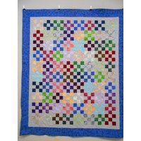 Voller Größe Quilt, Handgemachte Voller Neun Patch Batik 75 "x 90" von Cathithesewingaddict