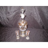 Reich Verzierte Klarglas-Karaffe Mit Schnapsgläsern, Whisky Alkohol Vintage Barware, Dekorative Geriffelte Karaffe, Mitte Des Jahrhunderts 50Er 60Er Reich Verzierte Klarglas-Karaffe Mit Schnapsgläsern, Whisky Alkohol Vintage Barware, Dekorative Geriffelte Karaffe, Mitte Des Jahrhunderts 50Er 60Er von CathysShabbyFarm