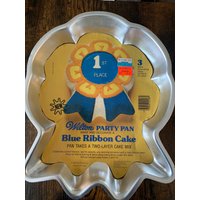 Kuchenform/Blaues Band, Seltene Wilton Party Pan Blue Ribbon Kuchenform. Macht Auch Einen Brautstraußkuchen, Erster Platz/Champion Eins von Cathyssugaart