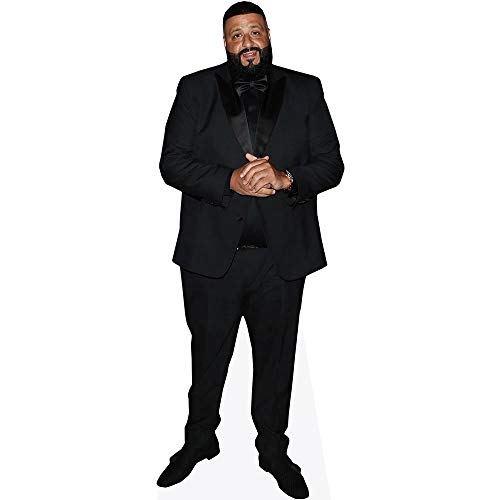 DJ Khaled (Black Suit) Pappaufsteller lebensgross von Celebrity Cutouts