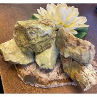Grüner Opal Natur & Unbehandeltes Musterstück Gop2 Grüner Opal Natur & Unbehandeltes Musterstück Gop2 von CelestialEarth7