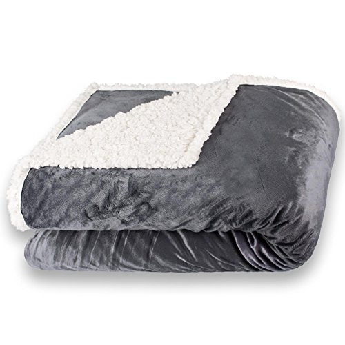 CelinaTex Kuscheldecke XXL 220 x 240 cm grau weiß Felldecke Imitat Wendedecke Nicki Fell Optik Fleece Oeko-TEX Fantasia von CelinaTex