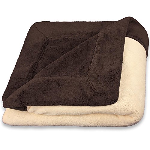 CelinaTex Flauschige Kuscheldecke 150 x 200 cm dunkel braun und beige Decke Sofa Wohndecke Mikrofaser Fleece Oeko-TEX Toronto von CelinaTex