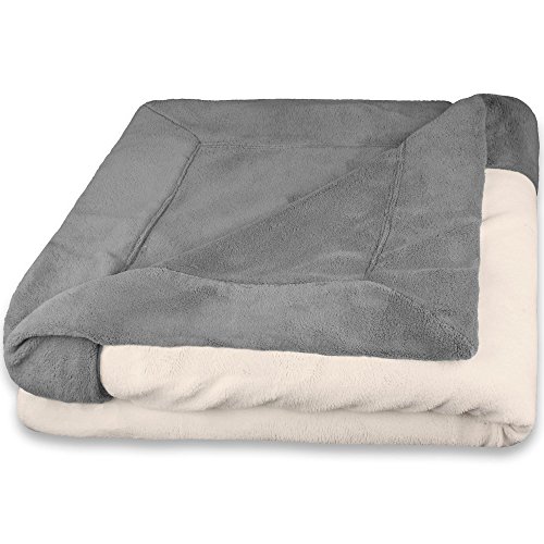 CelinaTex Flauschige Kuscheldecke 150 x 200 cm grau und Creme weiß Decke Sofa Wohndecke Mikrofaser Fleece Oeko-TEX Toronto von CelinaTex