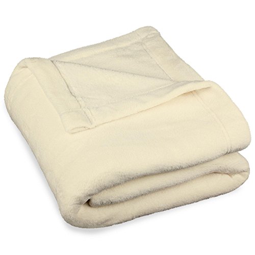 CelinaTex Flauschige Kuscheldecke XXL 220 x 240 cm Creme weiß Decke Sofa warm Wohndecke weich Mikrofaser Fleece Oeko-TEX Montreal von CelinaTex