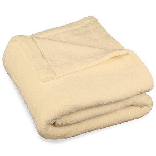 CelinaTex Flauschige Kuscheldecke XXL 220 x 240 cm beige Decke Sofa warm Wohndecke weich Mikrofaser Fleece Oeko-TEX Montreal von CelinaTex