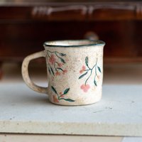 Blüten-Kaffeetasse - Keramik-Tasse, Blumenverzierte Vintage-Tasse von CeraBien