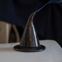 Hexenhut Räucherstäbchenhalter, Halloween Dekor, Räuchergefäß Hexenhut Räucherstäbchenhalter, Halloween Dekor, Räuchergefäß von CeraBien