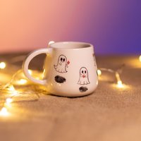 Lustiger Geist Becher, Halloween Kaffeetasse, Handgemachte Keramiktasse von CeraBien