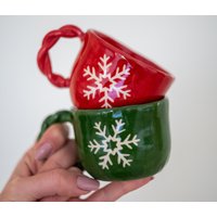 Weihnachtsgeschenk, Keramik-Kaffeetasse, Teetasse, Schneeflocken-Verziertes Tassen-Set Weihnachtsgeschenk, Keramik-Kaffeetasse, Teetasse, Schneeflocken-Verziertes Tassen-Set von CeraBien