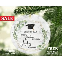 Graduierung Weihnachten Ornament Marmor Floral Cap Mit Zitat Klasse Für Graduierte Meister Bachelor Doktorat College High School Abschluss Geschenk Graduierung Weihnachten Ornament Marmor Floral Cap Mit Zitat Klasse Für Graduierte Meister Bachelor Doktorat College High School Abschluss Geschenk von CeramicOrnamentsUS