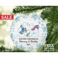 Unser Erstes Weihnachten Als Mama Und Papa Eine 3-Köpfige Familie Weihnachtsschmuck - Aquarell Eisbär Baby Mädchen Junge Neue Eltern von CeramicOrnamentsUS