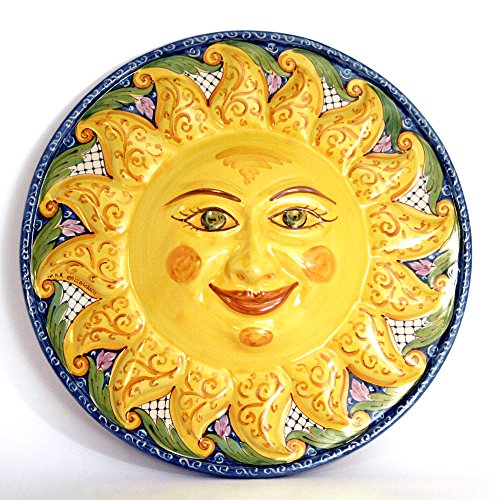Sonnen-Medaillon (Ø 43 cm) zum Aufhängen aus Keramik von Caltagirone, handgefertigt von Ceramiche Azzaro & Romano Caltagirone