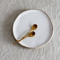 Weiße Keramik Dessertteller Handwerker Kuchenteller Sandwich Salatteller Handgemacht Rustikales Geschirr Steingut Teller Geschenk Fürher von CeramicsStories