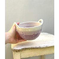 Berry Bowl in Magnolia - Mit Henkeln von CeramicsbyAnnika