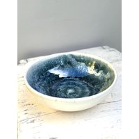 Bowl Mit Blauem Glasurverlauf von CeramicsbyAnnika
