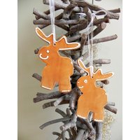 Hirsch Weihnachtsverzierung Keramikverzierung Rentier Traditioneller Feiertag Wohndekor-Set 2 Karamell-Weiße Punkte Dekoration in Recycled Box Hirsch Weihnachtsverzierung Keramikverzierung Rentier Traditioneller Feiertag Wohndekor-Set 2 Karamell-Weiße Punkte Dekoration in Recycled Box von Ceraminic