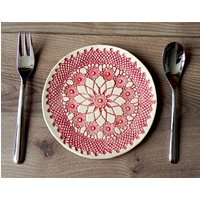 Rustikaler Keramik Teller, Rote Mandala Spitze Dessert Einzigartige Servierplatte, Geschirr, Boho Küche Dekor von Ceraminic