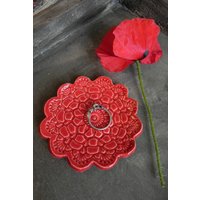 Valentinstag Keramik Blumenplatte Mohn Rot Schale Spitze Muster Ring Halter Valentine Valentinstag Keramik Blumenplatte Mohn Rot Schale Spitze Muster Ring Halter Valentine von Ceraminic