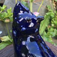 Blaue Haubenmeise Auf Baumscheibe Gartenkeramik Unikat Gartenunikat Gartenstecker Von Hand Getöpfert Gartendekoration Keramik von Ceratina