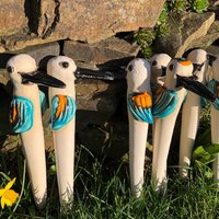 Niedliche Eisvögelchen Gartenstecker Von Hand Getöpfert, Glasiert Und Gebrannt Einzigartige Keramik Unikat Vogel Eisvogel 1050 Grad von Ceratina