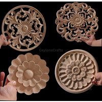 Runde Blume Exquisite Nur Holz Geschnitzte Unlackierte Figuren von CeylonaCrafts