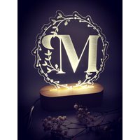 Initiale Led-Lampe - Individualisierbarer E-Reader Plexi von Cfeem1
