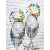 Liebe Schöne Freundin Geschenk Weingläser Handbemalt 20 Oz 2Er Set Glasmalerei Für Sie Blumen Dekoriert Florales von ChalicesByOlena