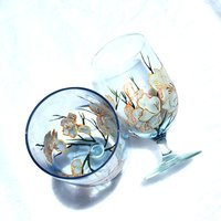 Sakura Handbemalte Weingläser 18 Oz 2Er Set Weißer Busen Geschenk Handbemalter Becher Freundin Für Sie Weiße Blumen von ChalicesByOlena