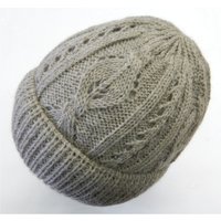 Chaplino Strickmütze mit schönem Zopfmuster von Chaplino