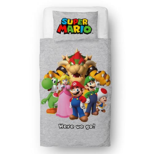 Nintendo Super Mario Offizielles Bettbezug-Set für Einzelbett, Here We Go Design, wendbar, zweiseitig, offizieller Merchandise-Artikel inklusive passendem Kissenbezug, Einzelbett-Set | Polycotton von Character World