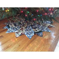 Tannenbaum Rock, 146 cm Durchmesser, Teresa Kogut Stoff, , Groß, Bär, Waldtiere, Blau Tannenbaum Rock, 146 cm Durchmesser, Teresa Kogut Stoff, , Groß, Bär, Waldtiere, Blau von CharsStars