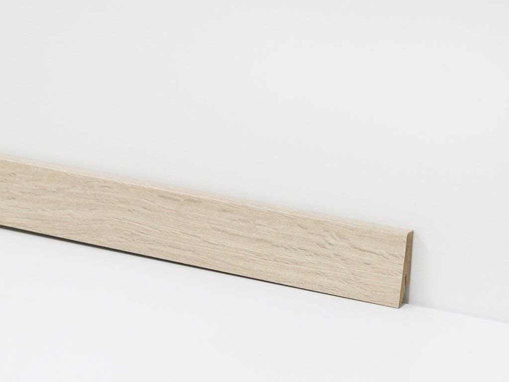 Check Sockelleiste Equipped– passend zu Check – Vinyl, Klickboden & andere Bodenbeläge, 1 Stück – 2400 x 58 x 18 mm, Clip- oder Klebemontage von Check