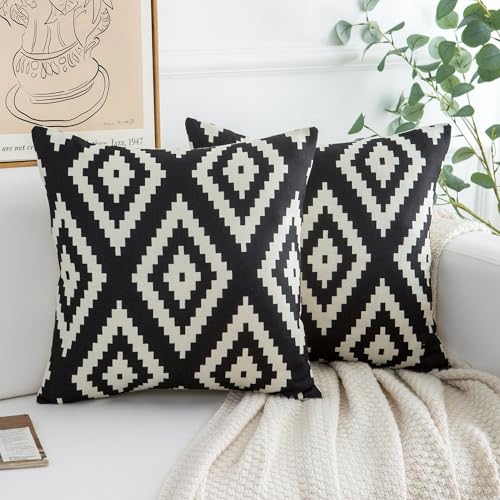 Cheekywares Sofakissen 50x50 2er Set Schwarz Kissenbezug Modern Abstrakt Boho Geometrie Dekokissen Leinen Kissenhülle Weihnachten Deko Kissenbezüge für Wohnzimmer Schlafzimmer Sofa Bett Garten Balkon von Cheekywares