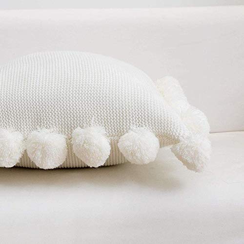 Chenso Gestrickte Kissenbezüge mit Pompons Quaste Boho Gestreiftes Kabel Strick-Kissenbezüge Dekoratives Kissenbezug-Set für das Sofa-Sofabett zu Hause-18 x 18"_B-Creme von Chenso