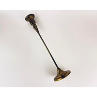 Vintage "Balos' Großer Messing Kerzenhalter Mit Runder Basis - Gealterte Metallpatina Made in Hong Kong von ChenuzAtelier