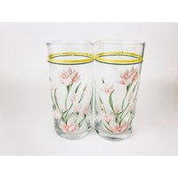 Vintage Hohe Wassergläser - Set Aus Zwei | 2 Klarglas + Rosa/Weiße Blumen Grün Gelber Streifen von ChenuzAtelier