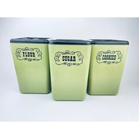 Vintage Olivgrün Kunststoff Küchen Aufbewahrungsbehälter Set - Zucker, Mehl + Kekse 3Er | 3 Von Beacon von ChenuzAtelier