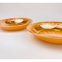 Vintage Pfirsich Lustreware Laurel Leaf Bowl Ersatz - Set Mit 2 | 2 Anchor Hocking Fire King Made in Den Usa von ChenuzAtelier