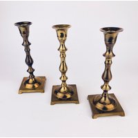 Vintage Tabletop Kerzenhalter Aus Massivem Messing - Set Mit Drei | 3 Made in India Attraktive Gealterte Metallpatina von ChenuzAtelier