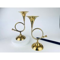 Vintage Tabletop Messing Horn Kerzenhalter - Set Mit Zwei | 2 Made in India Attraktive Gealterte Metallpatina von ChenuzAtelier