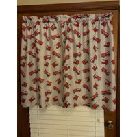 Feuer-Lkw Vorhänge ~ 52" Breit X 32" Lang Schiffe Am Nächsten Tag von CheriesCurtainShoppe