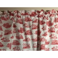 Toile Rote Scheunen Auf Weißem Küchen Valance ~ 41 42 Zoll Breit Versandfertig von CheriesCurtainShoppe