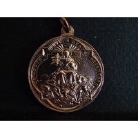 Hommage An Jesus Der Erlöser Anno Santo Omaggio Univ A Gesu Redentore Medaillon Pendent Medaille Heiliger Charme von CherishedDevotions