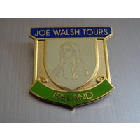 Joe Walsh Tours Irland Mmi Group. Emaille Religiöse Christliche Brosche Anstecker Maria D 551 von CherishedDevotions