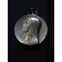 Jungfrau Maria Signiert Escudero Pendent Medallion Medaille Medal Hold Charm Gold Farbe P 580 von CherishedDevotions