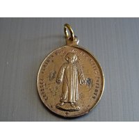 Les Petits Enfant. Messing, Medaillon Pendent Medaille Heiliger Charm P 680 von CherishedDevotions